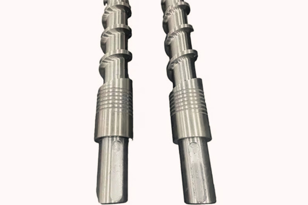 決定錐形雙孔機筒螺桿材料的關鍵因素有哪些？ 圖1